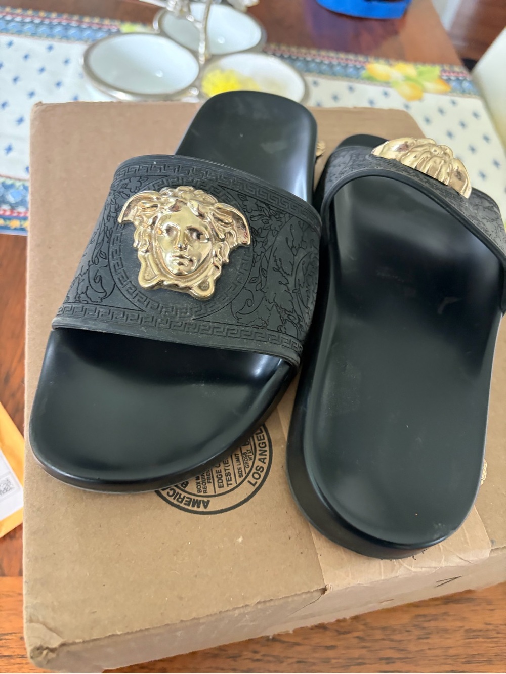 Versace designer Italian slides black Italian slides ladies size 8 resort wear - Picture 7 of 11